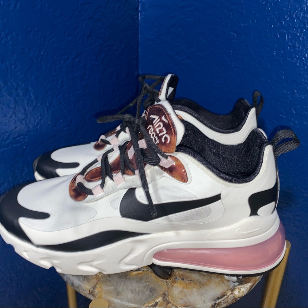 Nike Air Max react 270 women size 8
